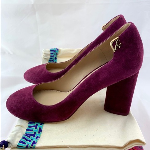Women's Elizabeth Suede High Block Heel Pumps - Picture 5 of 11
